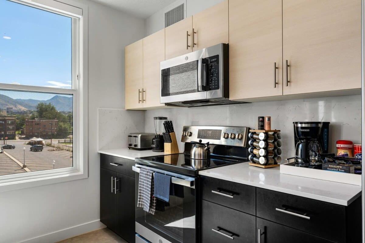Апартаменты 2Br Luxury Urban Escape Balcony & Fitness Center Солт-Лейк-Сити Экстерьер фото